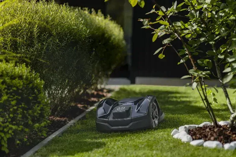 Robotická sekačka Husqvarna Automower 310E NERA