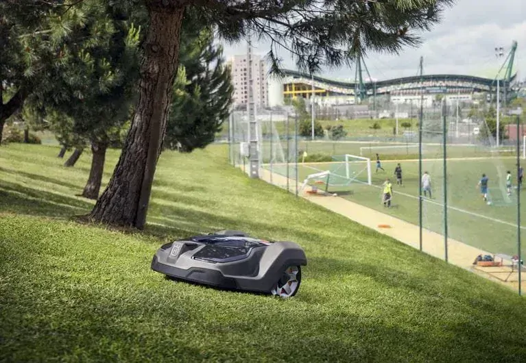 Robotická sekačka Husqvarna Automower 450X